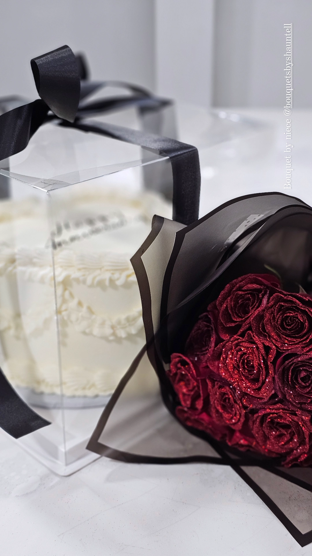 Vintage Heart Cake + 1 Dozen Glitter Roses