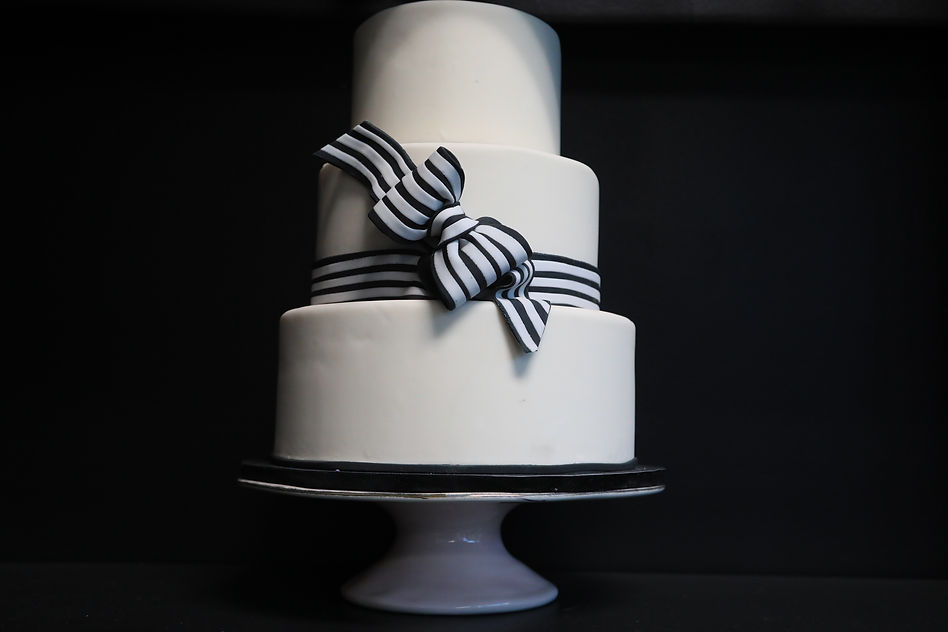 Scrumptious Wedding Cake 1.jpg