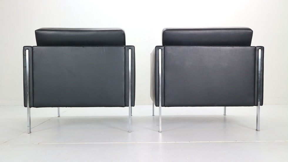 Thumbnail: Pierre Paulin Set of 2 "442" Club Chairs for Artifort, 1960