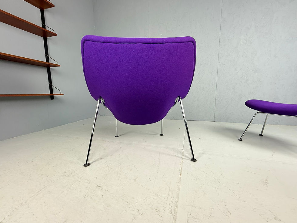 Thumbnail: Pierre Paulin F157 "Big Oyster" Lounge Chair & Foot Stool for Artifort, 1964