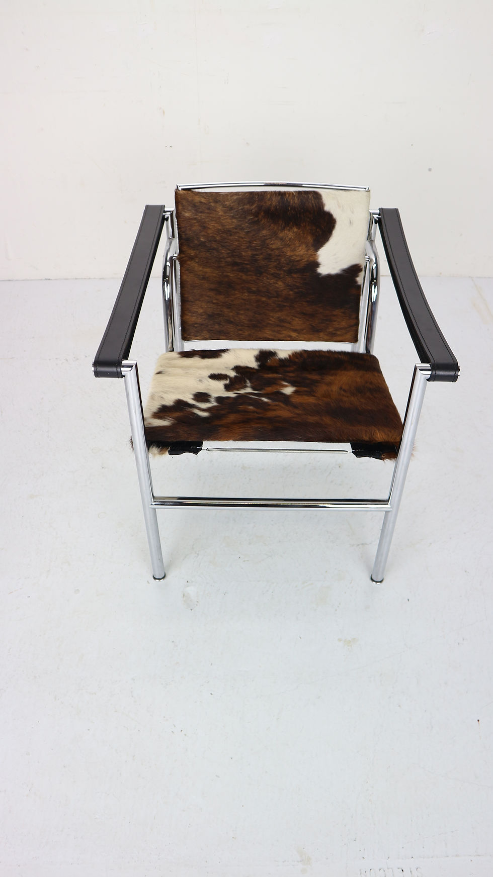Thumbnail: Set of 2 Pony Skin Armchairs Model, LC1 by Le Corbusier for Cassina, 1970s Italy