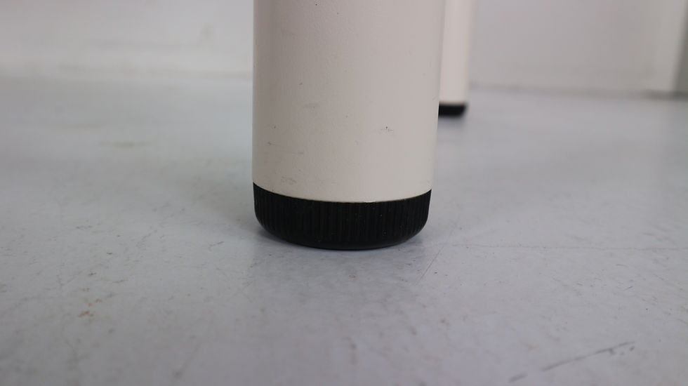 Thumbnail: Round/ Oval Extendable Dinning Table #720 by Dieter Rams for Vitsoe, 1972