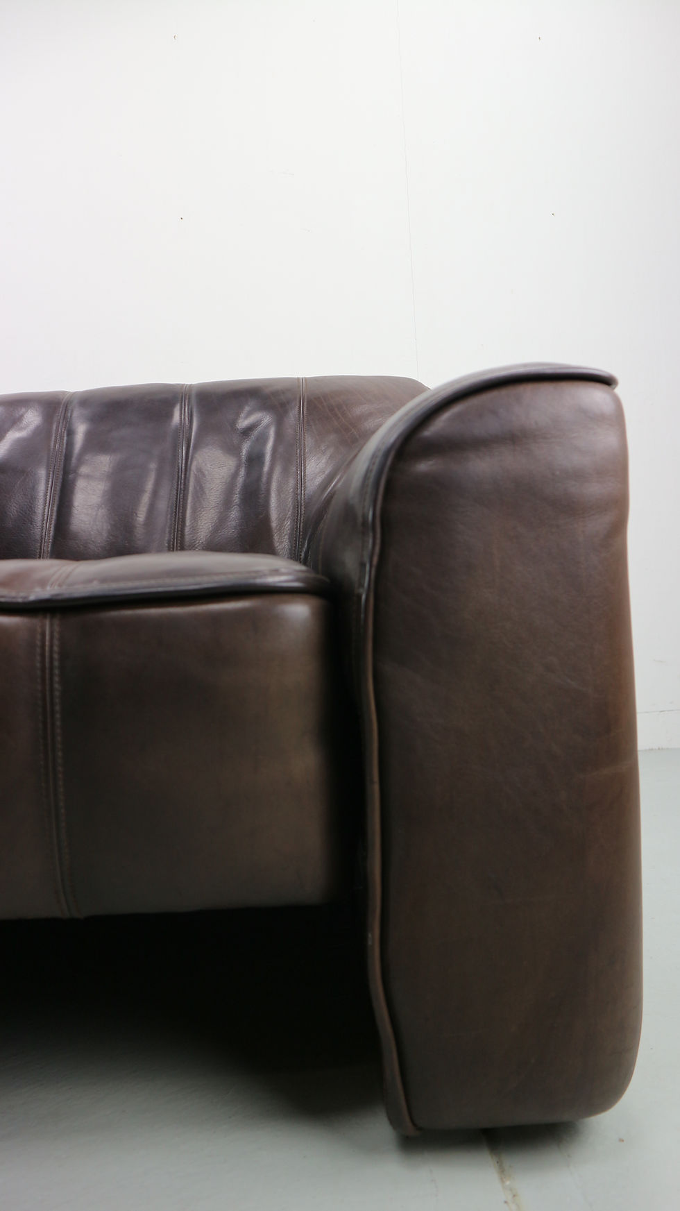 Thumbnail: 3-Seat Leather Sofa DS-44 from De Sede, 1970s