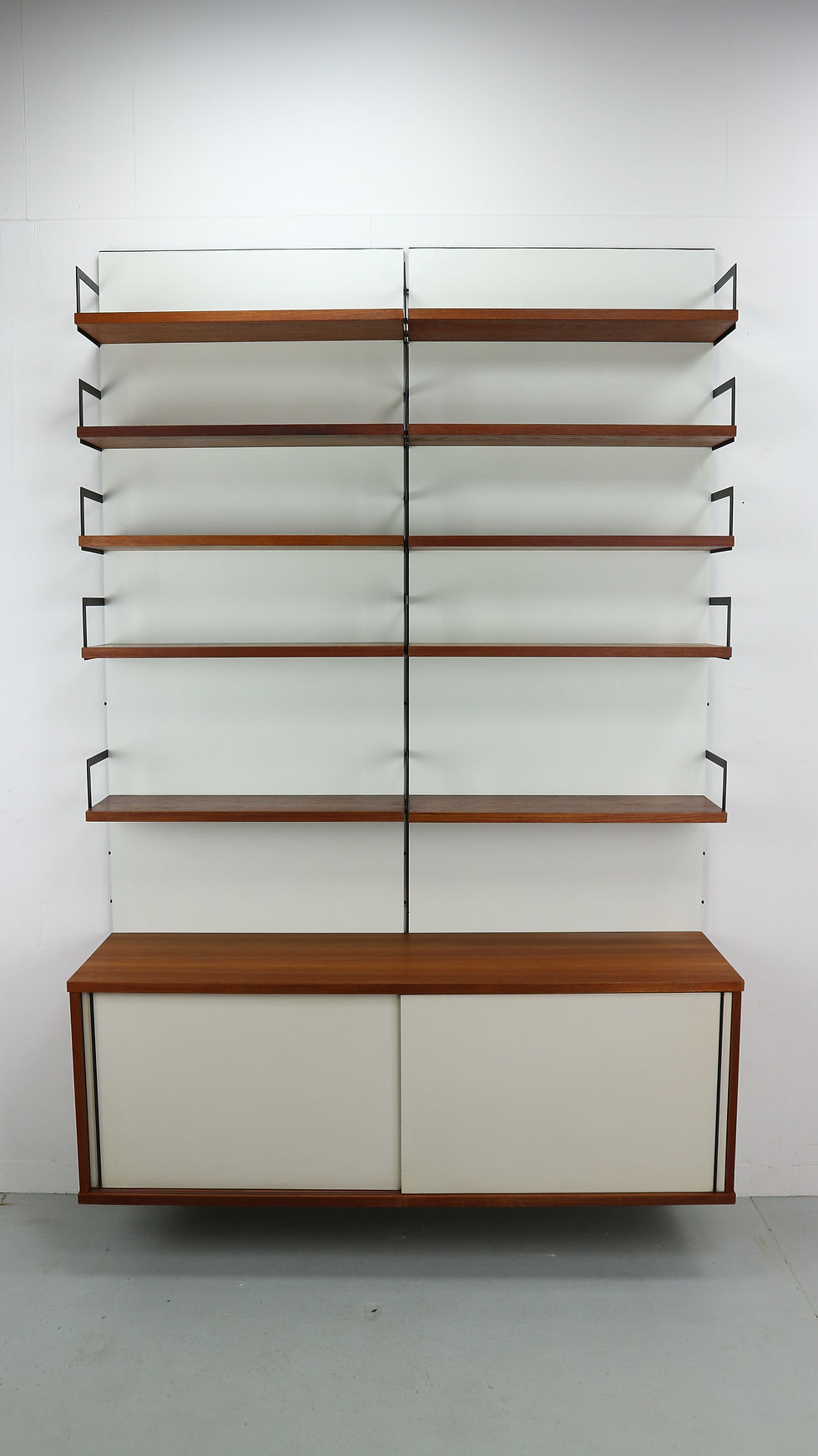 Thumbnail: Cees Braakman Modular Wall storage for UMS Pastoe, 1958