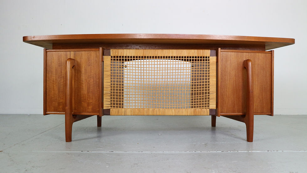 Thumbnail: Mid-Century Modern Teak& Wicker Boomerang Desk, 1960 Denmark
