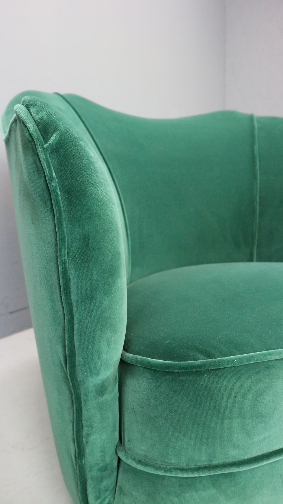 Thumbnail: Pair of velvet armchairs by Gio Ponti, Manufactured by Casa e Giardino, 1936