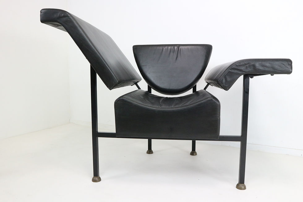 Thumbnail: Rob Eckhardt 'Greetings from Holland' Chaise Longue 1983 Leather