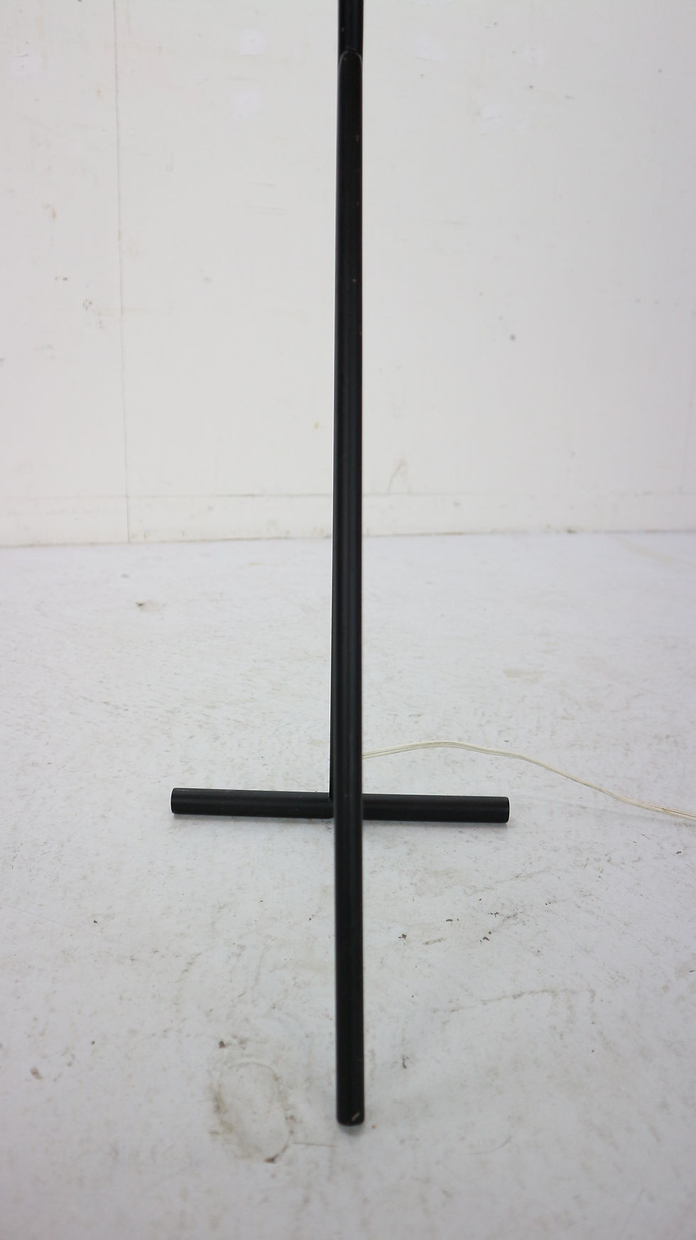 Thumbnail: JJM Hoogervorst Anvia "Model 1503" Red Floor Lamp, 1955 Dutch Minimalistic