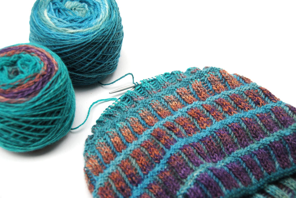 Photo of a work-in-progress brioche cowl