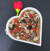 anniversaire adulte, réalisation d'un coeur lumineux en Quilling