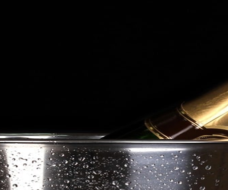 STJ afasta confusão com espumante e valida uso do nome “champagne” em marca de roupas