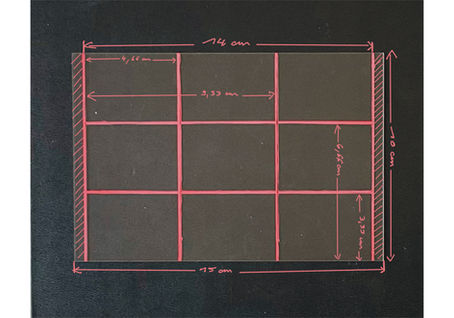 Technique de dessin en extérieur : utilisez un viseur en plexiglas pour dessiner et reproduire facilement n’importe quel sujet sur votre bloc de croquis.