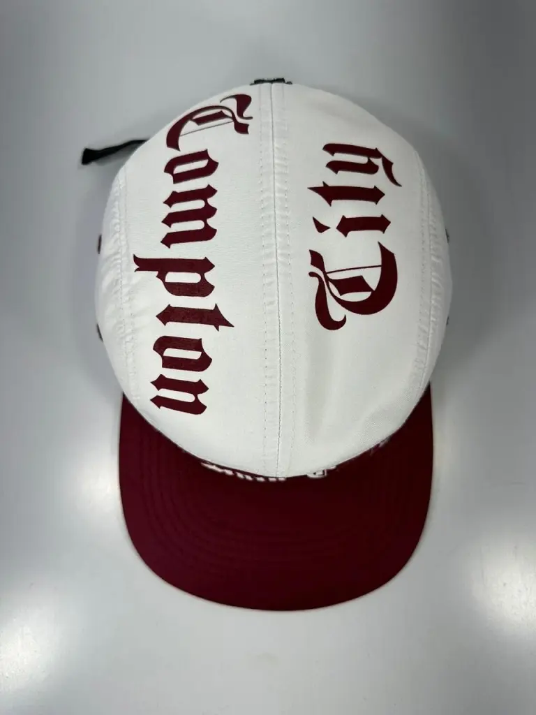 BONÉ FIVE PANEL GRINGO BRANCO/BORDO