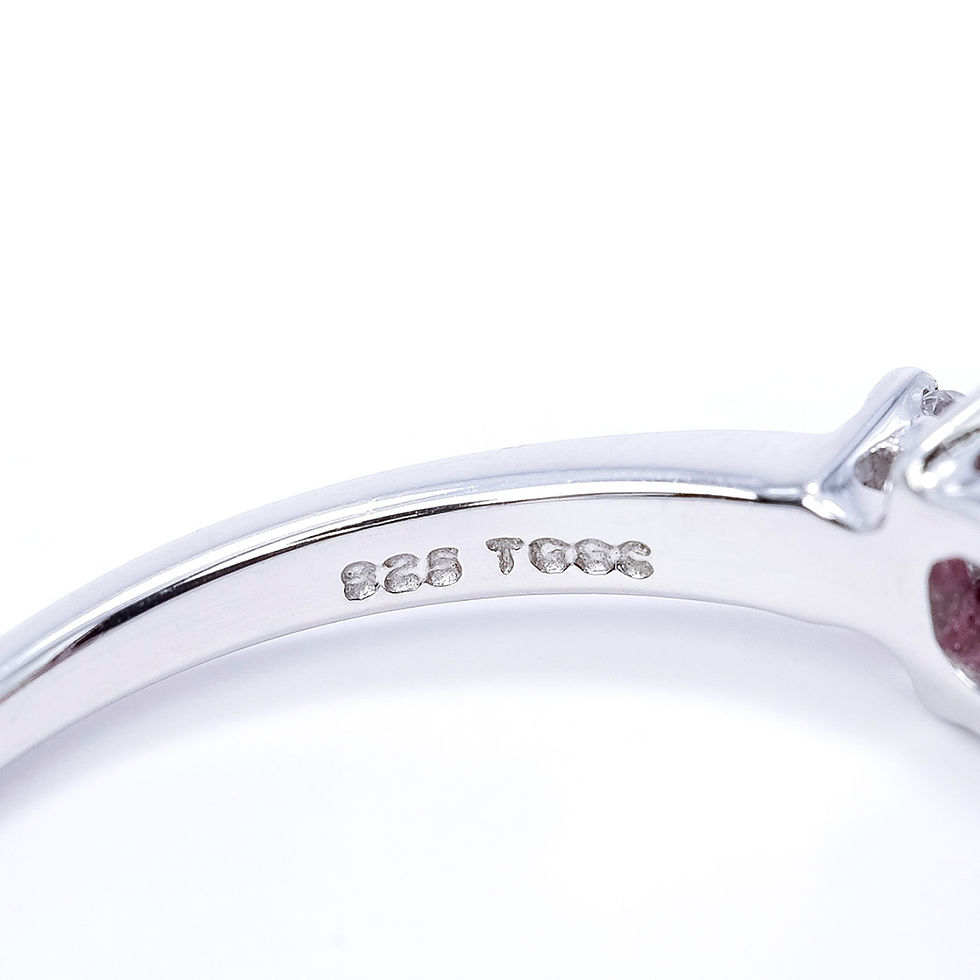 Thumbnail: Oval Garnet Ring