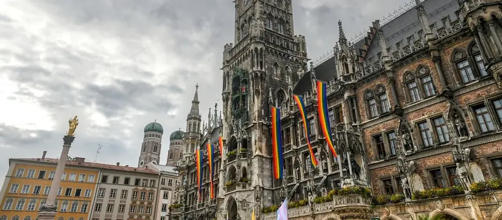 Liczba ataków na osoby LGBTIQ+ w Bawarii wzrosła o ponad 40 proc. CSD w Monachium pod hasłem walki z nienawiścią