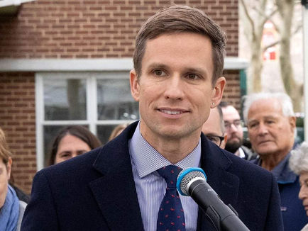 Erik Bottcher wygrywa specjalne wybory do Senatu stanu Nowy Jork w 47. okręgu