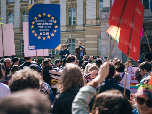 Protest w Warszawie i spór o wykonanie wyroku TSUE