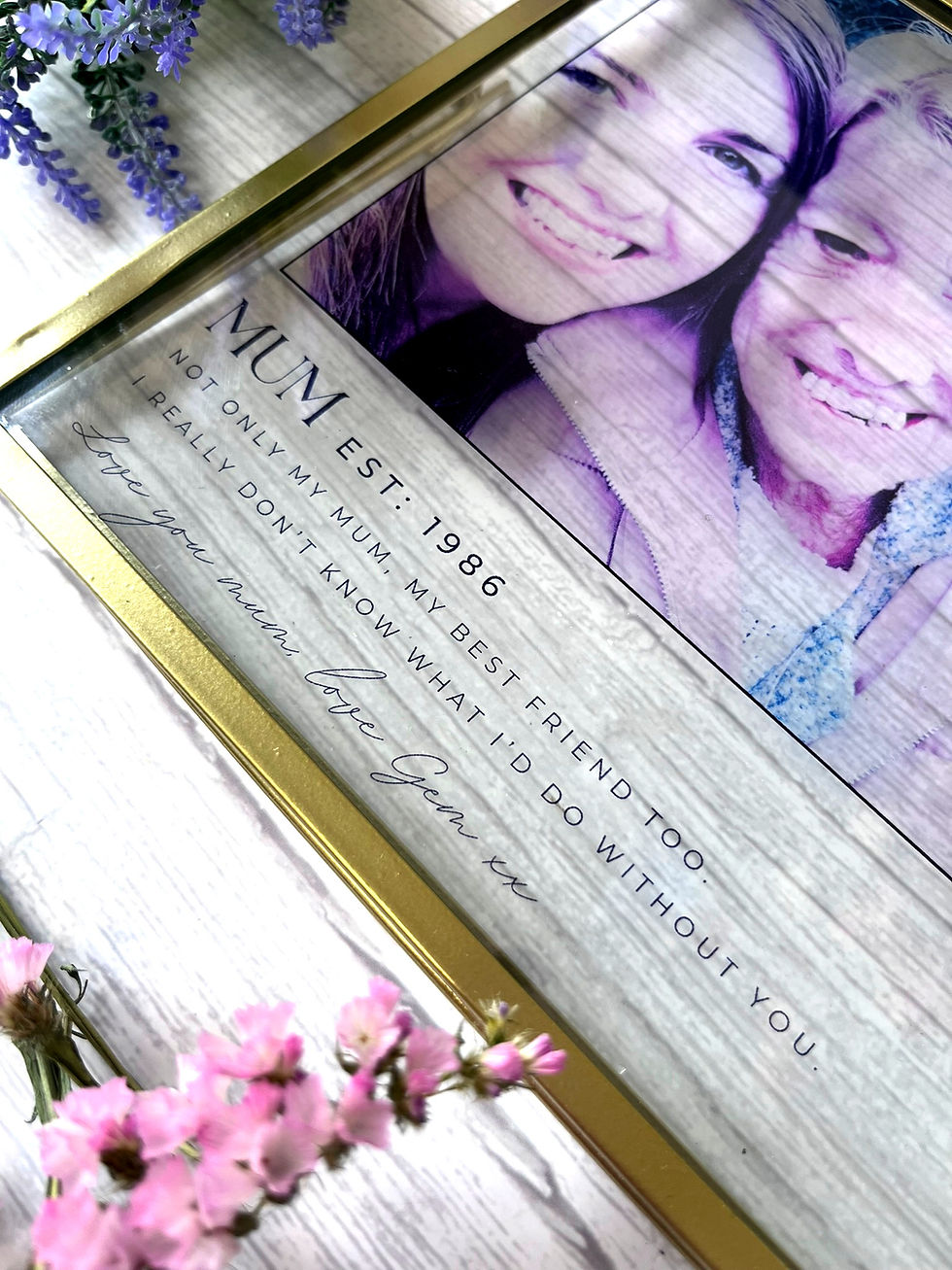 Thumbnail: Elegant Floating Glass Photo Frame for Mum / Mummy - Translucent Film