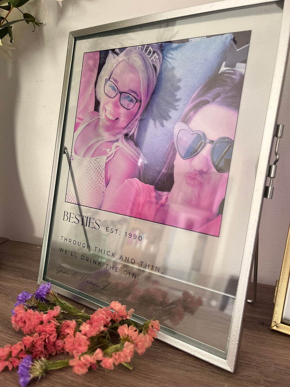 Thumbnail: Personalised Floating Glass Bestie Frame