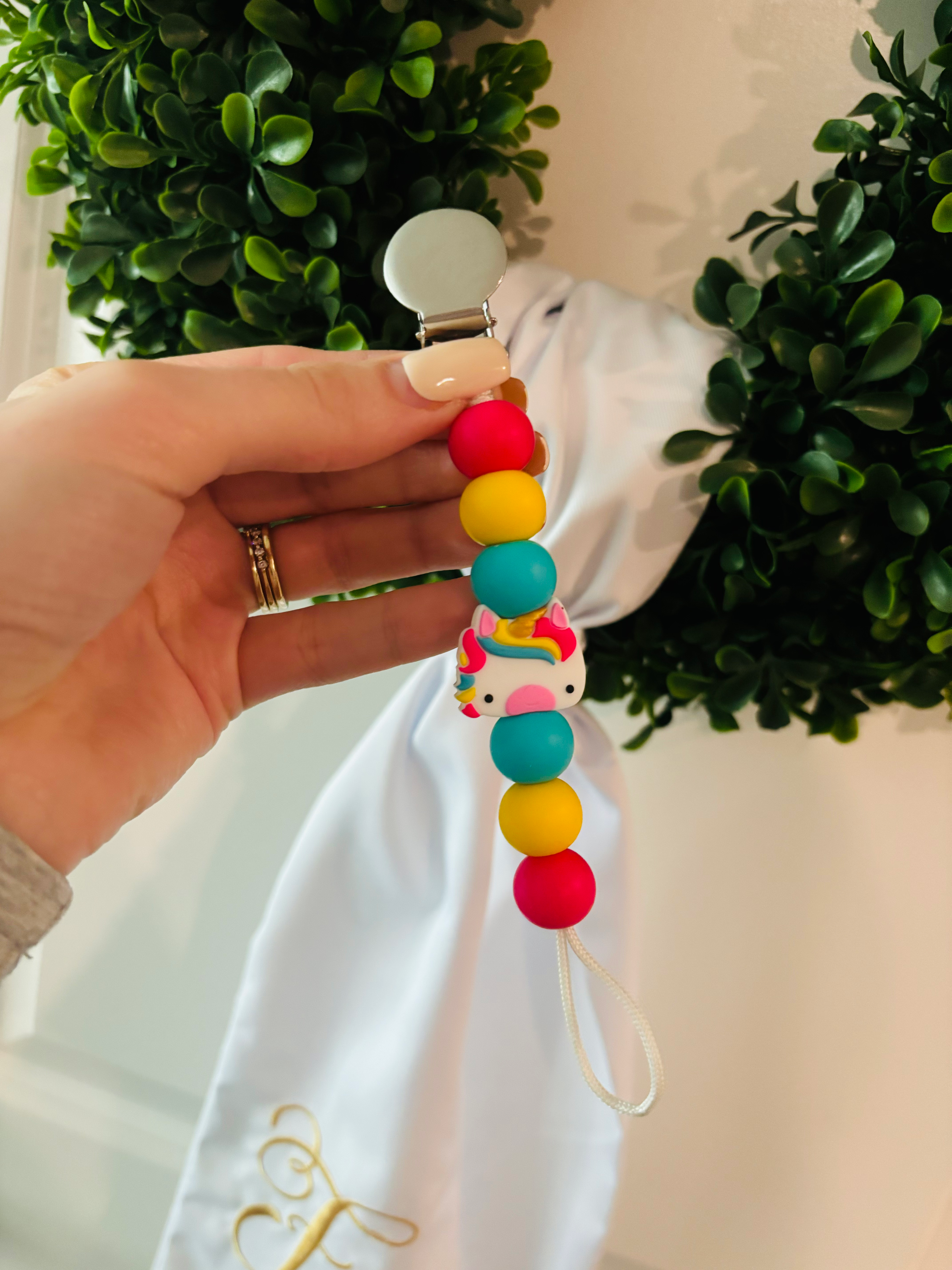 Unicorn Paci teething clip
