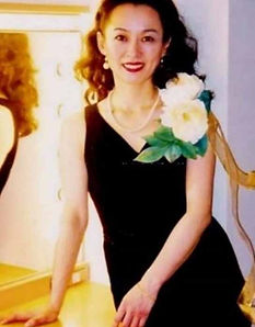 Portrait of soprano singer Song Qian