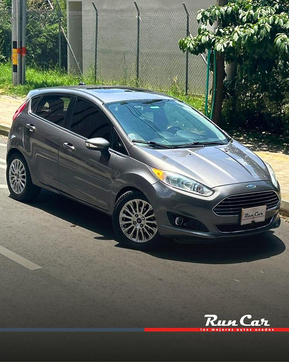 Miniatura: Ford Fiesta Titanium AT