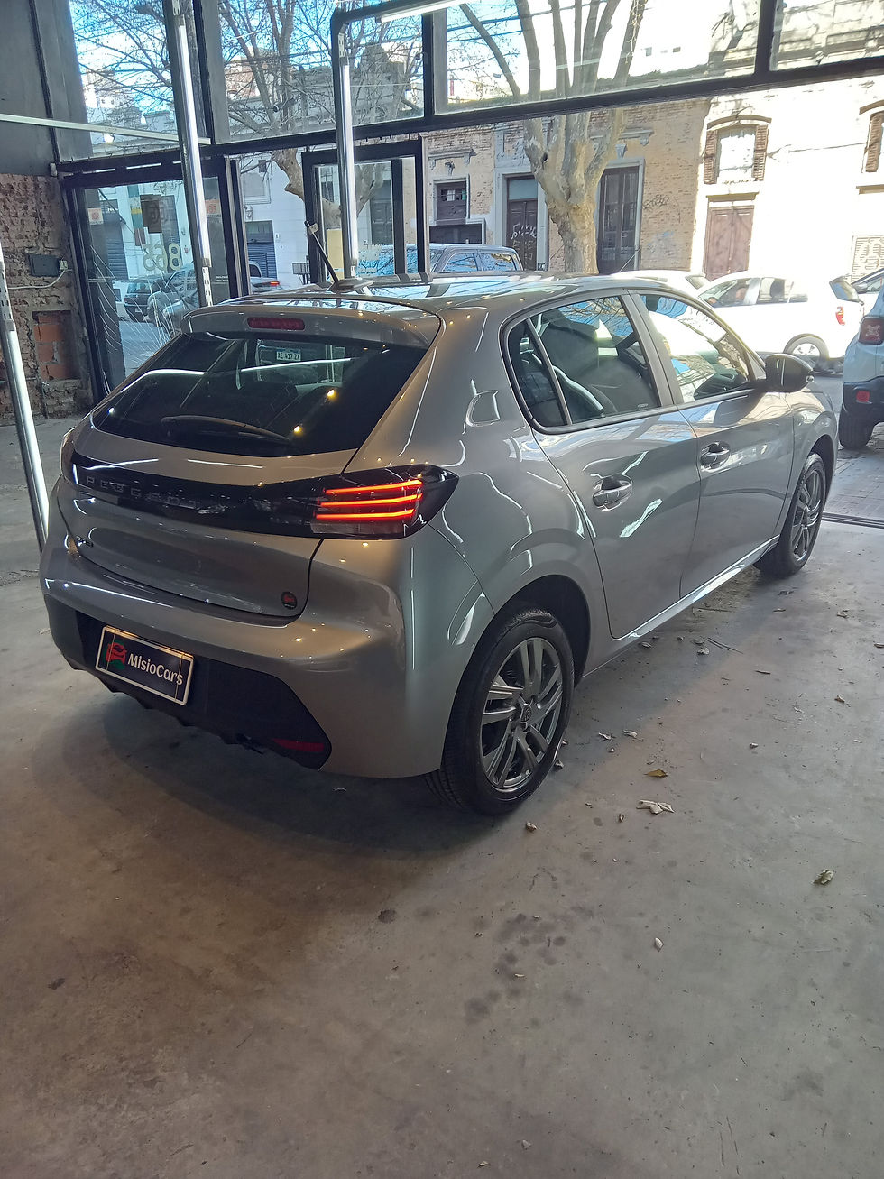 Miniatura: PEUGEOT 208 1.6 ALLURE MT