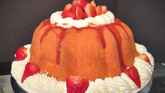 Strawberry Pound Cake (Bundt)