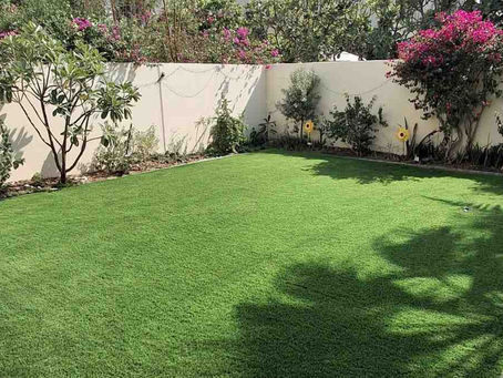 artificial grass cleaning Dubai