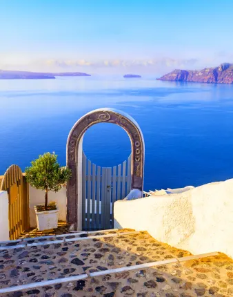 santorini-gate-into-heaven (1).webp