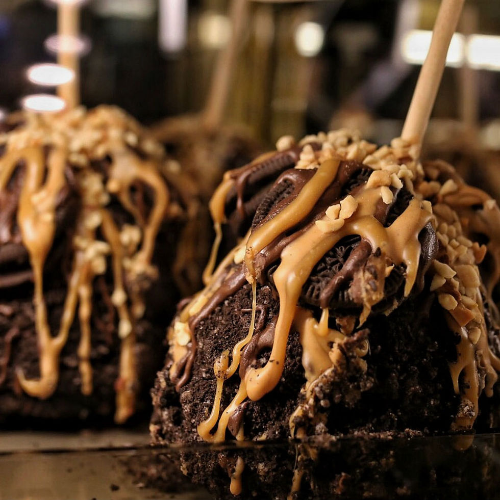 Blogger Sarah Lindner of The House of Sequins at Universal Orlando Toothsome Chocolate Emporium