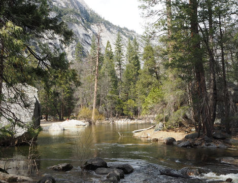 Kaweah River in the Sierra Nevada within Sequoia National Park