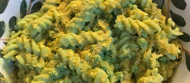 Perfect pea pesto pasta
