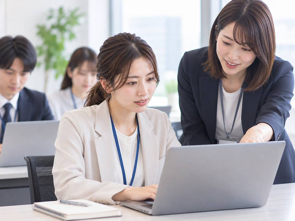 転職後の働き方や仕事について考える女性