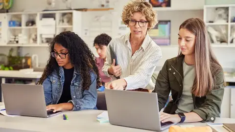 Why High-Dosage Tutoring Is The Key To Helping Struggling Readers Catch Up