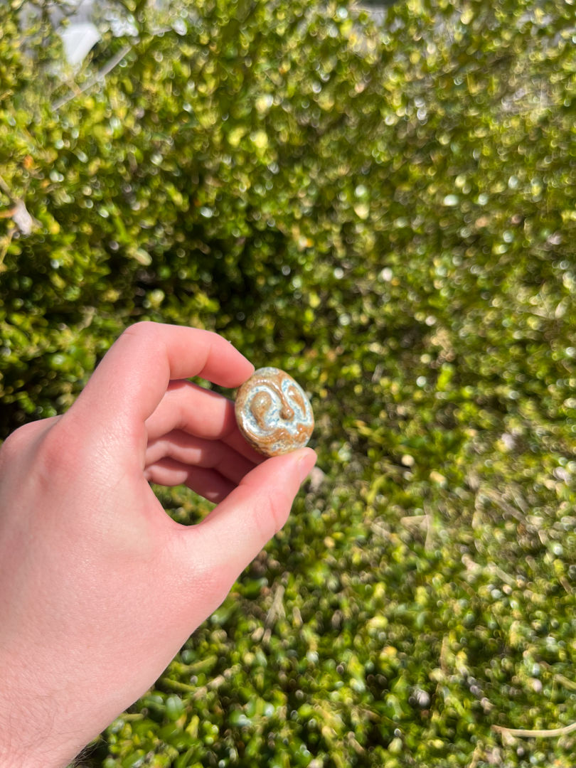 Thumbnail: Face Magnet 2