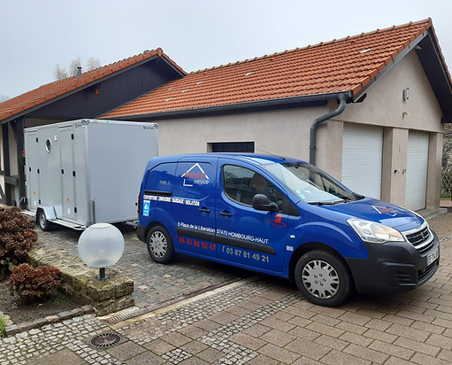 Peugeot Partner et notre base de vie