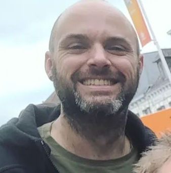 Sylvain Derre - Professeur de yoga et médium en Belgique