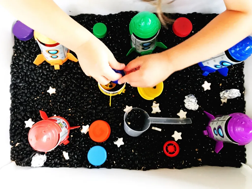 sensory-box-filled-with-different-sensory-materials
