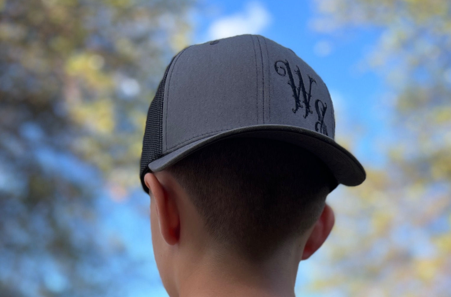 WS- trucker snapback. Embroidered