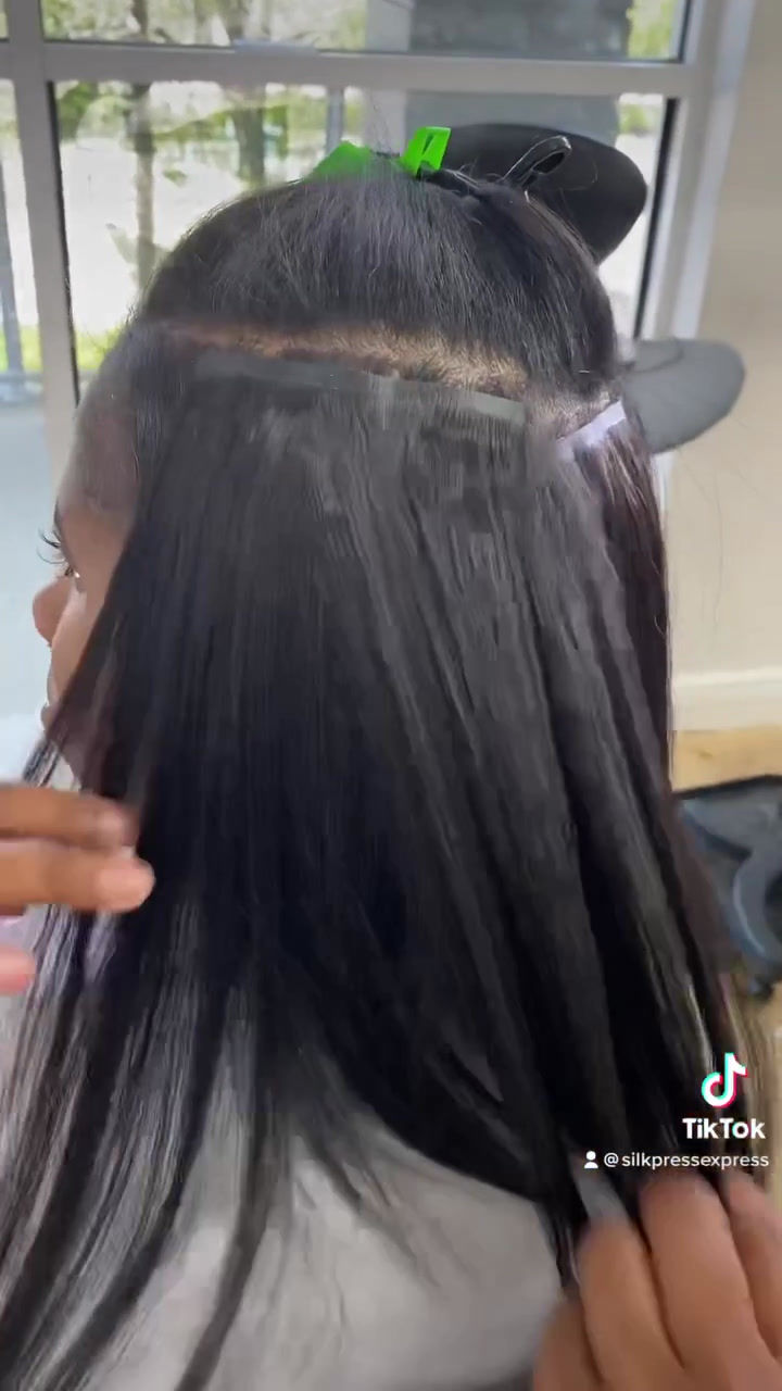 Thumbnail: Seemless Clip in 18"