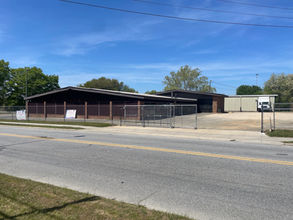 Office Furniture South Store Front