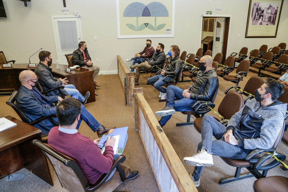 A intenção do Legislativo gramadense é de dialogar com a comunidade, entidades e grupos representativos – a fim de buscar soluções diante da pandemia de Covid-19