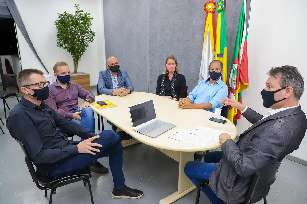 O recurso será utilizado na aquisição de uma nova ambulância para ampliar o atendimento e o serviço de traslado de emergência de pacientes. “Nossa prioridade é ajudar os municípios a qualificar o sistema de saúde”, destacou Dalciso Oliveira (FOTO/D).