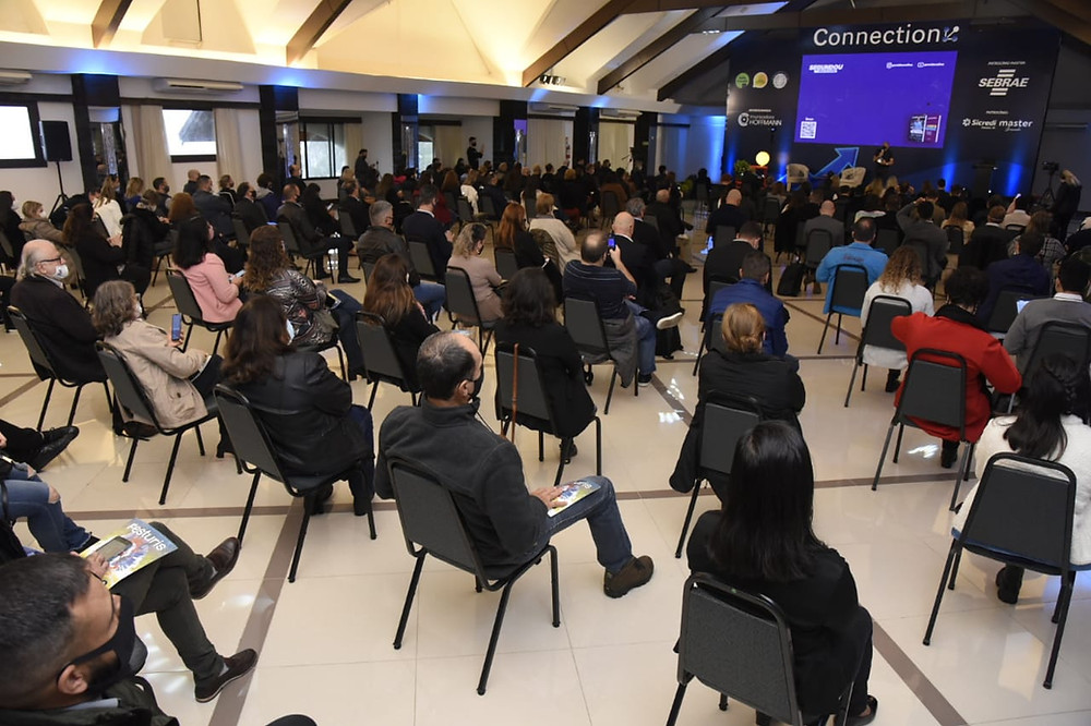 Na retomada dos eventos presenciais, cerca de 300 pessoas participaram da imersão em vendas