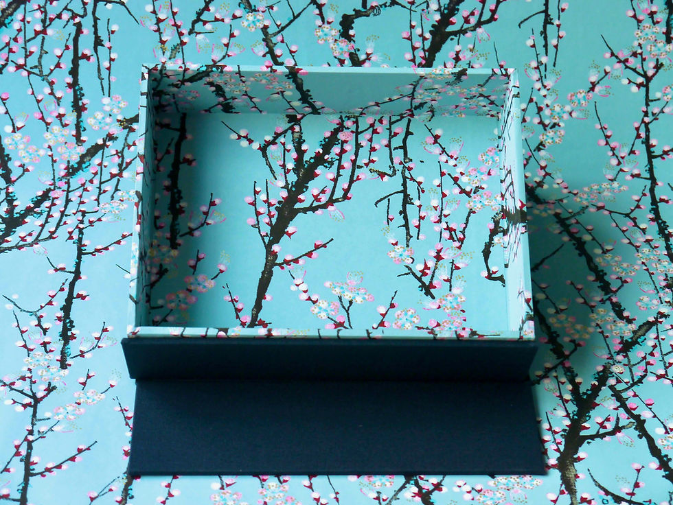 Thumbnail: Coffret aimanté - Prunier ( 3 coloris)