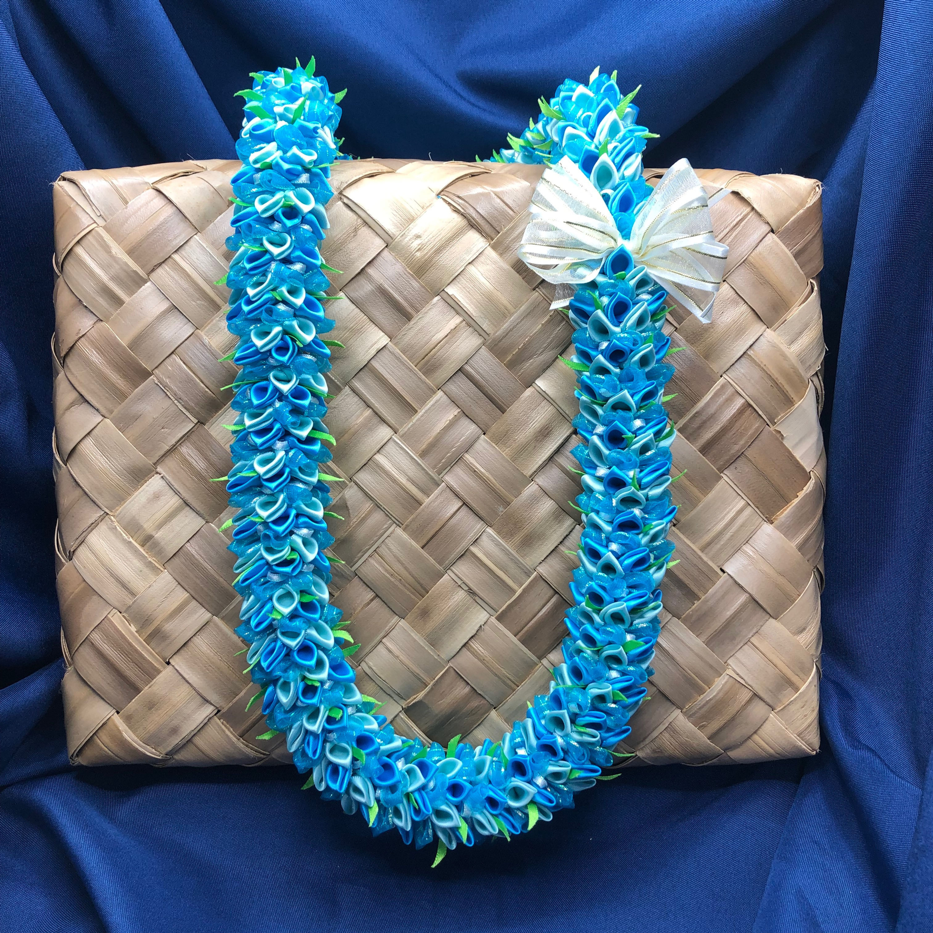 Turquoise and Aqua Feather Ribbon Lei