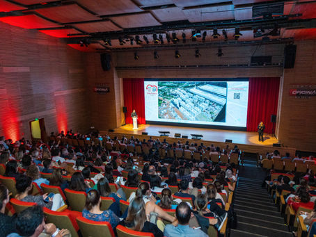 Auditório do Teatro Oficina do Estudante em Campinas (SP)