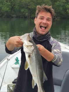 guia-de-pesca-marcelo-serafim-0408-01jp