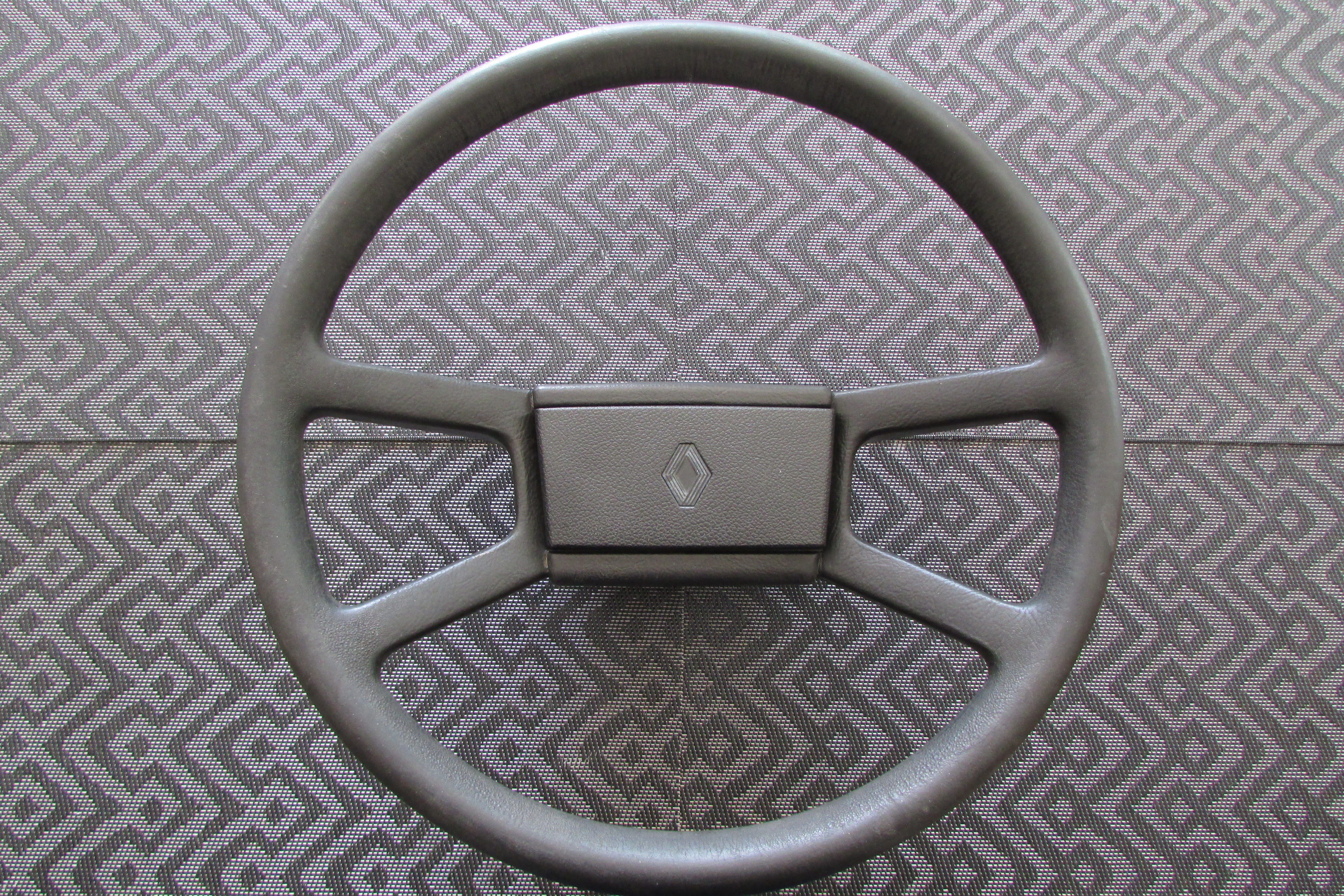 Volant RENAULT 12 TS série 2